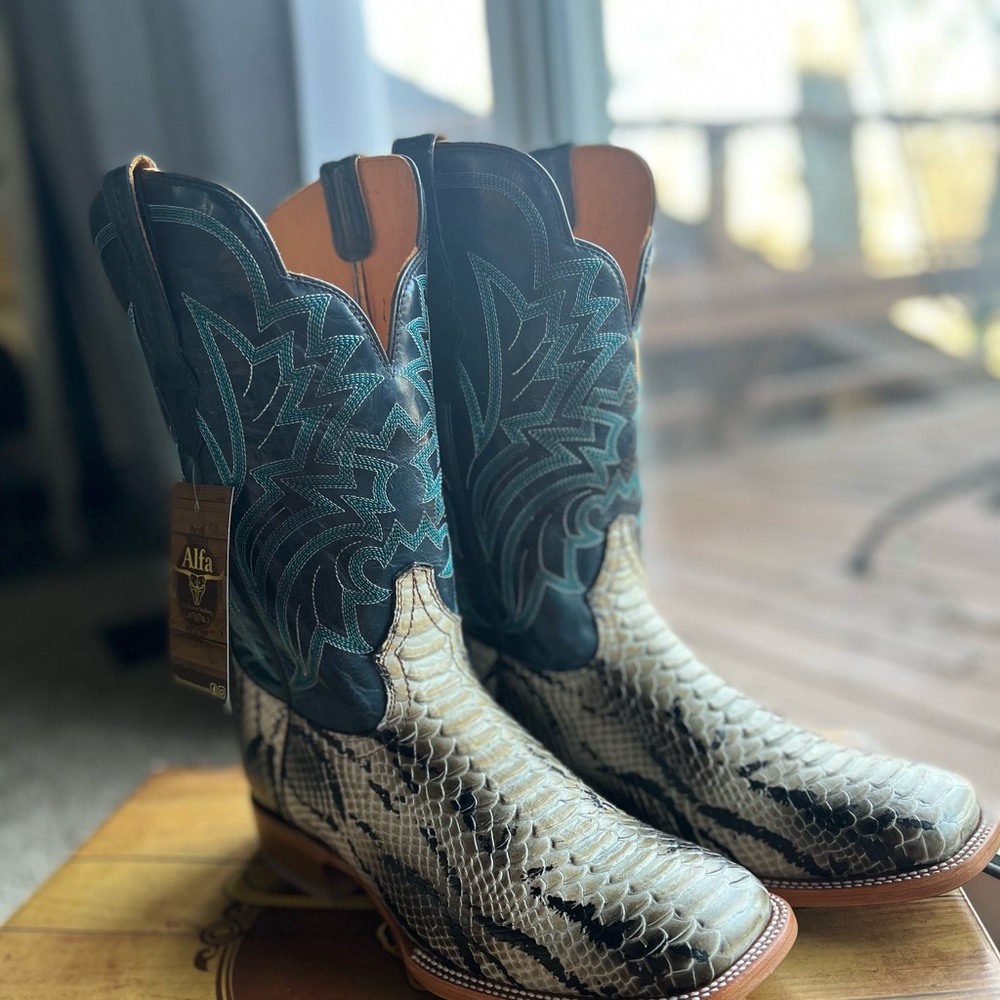Alfa Men’s Natural Python Boot , Size 9